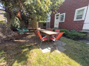 (S-2bd31) Stylish, Renovated 2 bedrooms, 3 beds! - Image 5