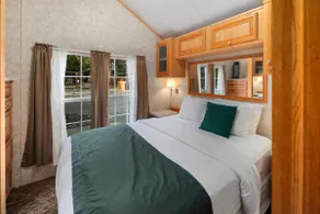 Hot Tub Cabin #7 with Fire Pit - Image 3