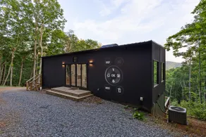 The Lens Lodge - Image 5
