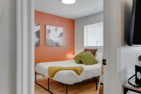 Inviting & Cozy Gem: Prime Location + EV Parking - Image 3