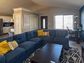 Royal Retreat 3BR/3BA|Movie Theater|Mini Golf|Bar - Image 4