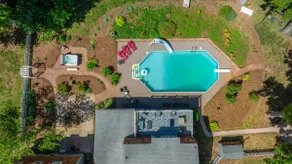 Lake Norman, Pool, Hot tub, Game room, Volleyball - Image 3