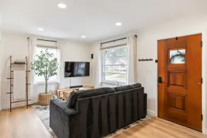 Momo's Place 3 Bed | 1 Bath | Near Downtown DSM - Image 3