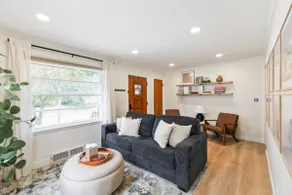 Momo's Place 3 Bed | 1 Bath | Near Downtown DSM - Image 5