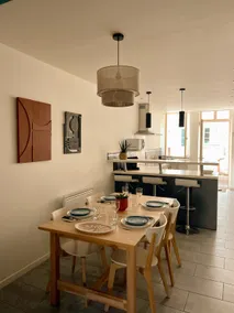 Wine House: Townhouse – Chablis Centre - Image 2