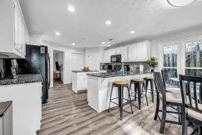 Exclusive Hanover Retreat Near Mall of GA - Image 5