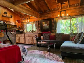 OWL NEST: serene stream side retreat for 2 or 3 - Image 2