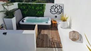 Fully private villa with pool, spa and jacuzzi - Image 2