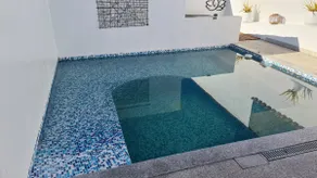 Fully private villa with pool, spa and jacuzzi - Image 3