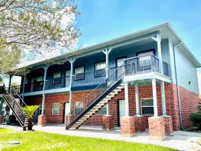 Lovely & Cozy Apartment - Pearland - Image 3