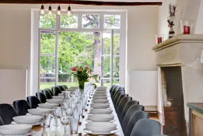 Exceptional estate with swimming pool and reception - Image 3