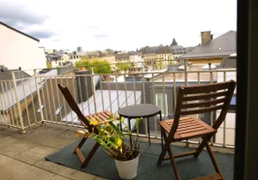 Charming Penthouse in the City Center - Image 3