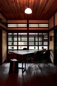 Villa for retreat, creativity, and connection. - Image 5