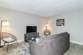Welcome to the Lakeside Suite! Enjoy! #9 - Image 5