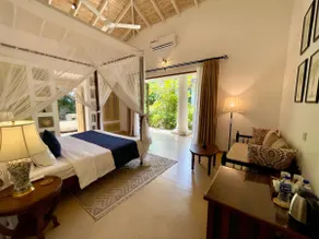 Younger Villas & Resorts - Claire Villa - Image 4