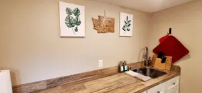 The Pelly: An adorable one bedroom near everything - Image 4