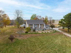 T3V Farmhouse - Image 2