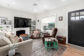 Historic Home in Downtown Phoenix Close to Airport - Image 3
