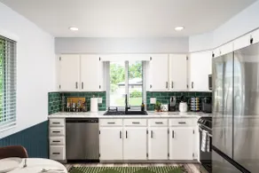 King Beds, W/D, Full Kitchen Near Downtown Denver! - Image 3