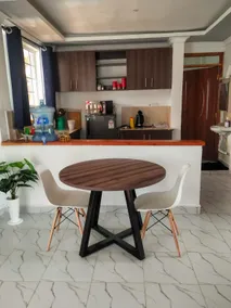 One bedroom unit with a view, free WiFi & parking - Image 2