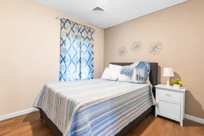 Free Parking, Laundry, Wi-Fi, 6 Min WYNN Hosp/Nexus Center, Downtown Utica NY3 - Image 4