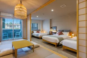 3-story villa｜2min to beach｜Jacuzzi｜sleeps 12 - Image 3