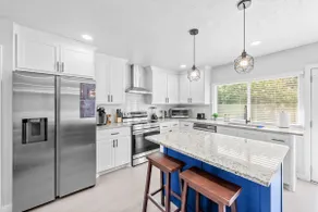 Modern Retreat | 4 BR | Centrally Located - Image 3