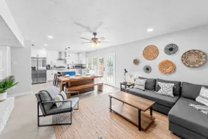 Modern Retreat | 4 BR | Centrally Located - Image 2