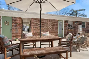 Spotless Garden Cottage Near GSU - Image 4