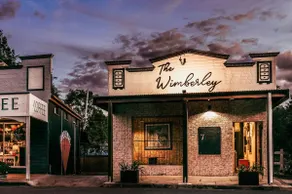 The Wimberley - Stay in the heart of town Goomeri! - Image 3