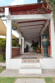 A warm, relaxing place to enjoy as a family - Image 4