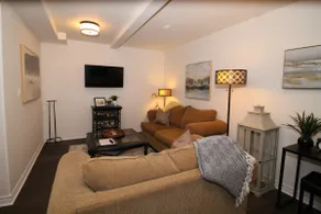 Private Luxury 1 Bedroom Suite - Image 3