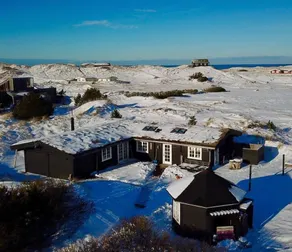 Solhytten Luxury Beach Cottage with Sauna - Image 5