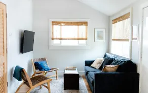 Cozy Cottage : easy + peaceful w/ private backyard - Image 5