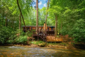 Riverside*FencedYd*No Pet Fee*HotTub*10 Mins to DT - Image 2