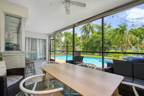 Tropical Oasis with Heated Salt Water Pool & Bar! - Image 4