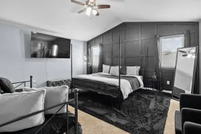 Spacious 5BR Home - 2.5BA & Prime Location. - Image 5