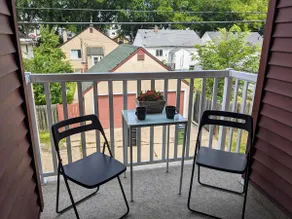 *Euro-Style Suite*Whyte Ave*AC*NFLX*Clean-Sleeps6! - Image 2