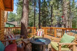 The RobinHood Retreat! A 1 min Walk to SnowPlay! - Image 5