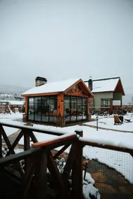 Comfortable homes with gardens and fireplaces #Little Bear - Image 2