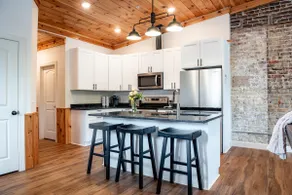 Lady Capulet Apart. New 4 bedrooms/2bath Apartment - Image 5