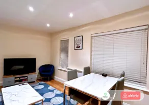 Prime Location 1Bed Apart|WokingTown Free Parking - Image 4