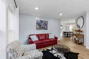 Luxe Cottage - South Chesterfield - Image 2