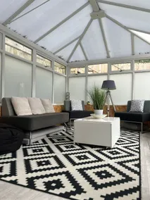 Relaxing Luxury Holiday Home - Image 2