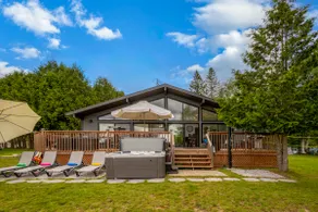 Lake House Chalet Laurentians - Image 2