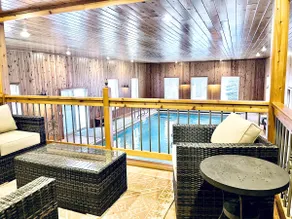 Beautiful Farmhouse Style Country Home with Indoor Pool! - Image 4