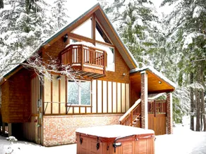 River-Walk Cabin - near Mount Rainier National Park - Image 5