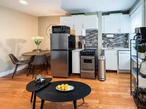 (63-3) Beacon Hill, Location! near MGH &T station! - Image 4