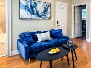 (63-3) Beacon Hill, Location! near MGH &T station! - Image 5