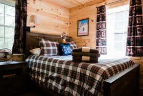 Peaceful Mountain Cabin Retreat - Image 3
